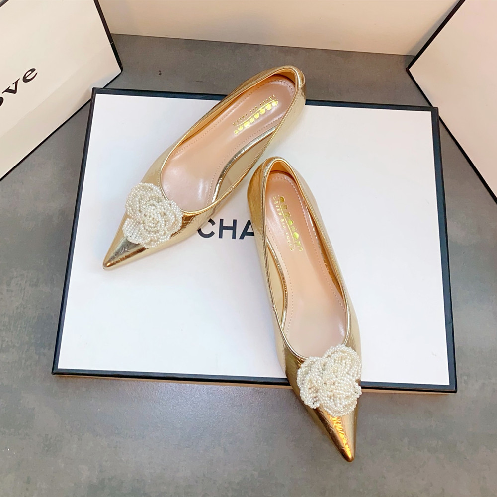 法式尖头坡跟平底鞋女百搭通勤鞋显瘦舒适浅口珍珠花金色低跟单鞋