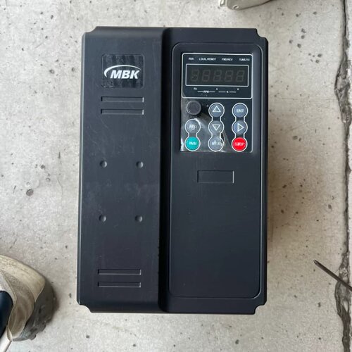 议价莫贝克变频器5.5KW/7.5KW MBK300系列，拆机包维修