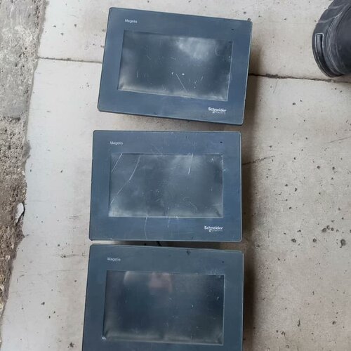 议价施耐德触摸屏HIMIGXU3500 拆机包好，成色一般。图片维修