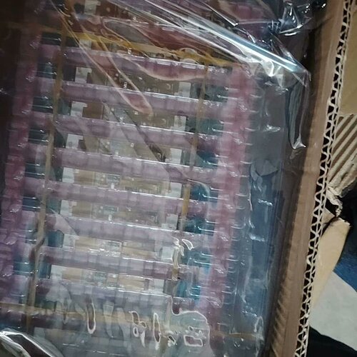 议价imask电动牙刷屏幕一批，264二箱，240一箱，总共3箱
