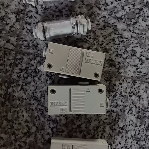 议价亚德客真空发生器ZH07B. ZH10B. 98新 感兴趣维修