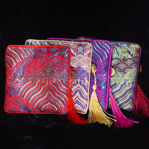 送老外中国风刺绣特色出国礼品