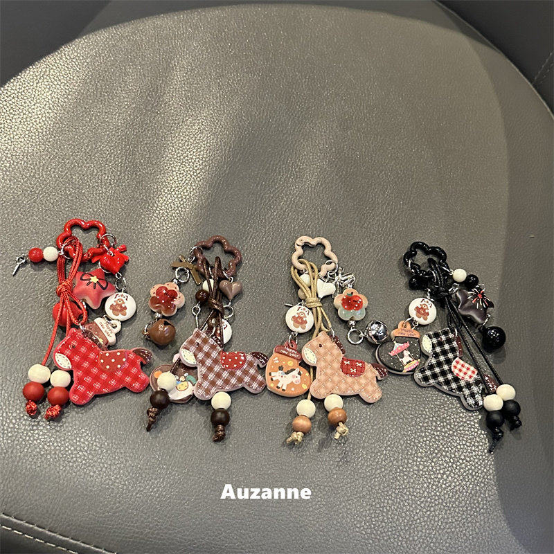 新年可爱小马适用於挂绳包包车钥匙挂坠airpods耳机壳挂饰,3C数码配件,手机挂件/手机链,淘宝优惠券,粉丝福利购,淘宝优惠卷