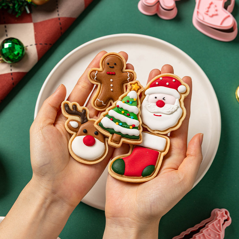 卡通圣诞节饼干模具全套装圣诞树家用立体按压曲奇翻糖烘焙工具