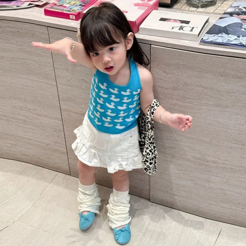 女童夏季纯棉露背挂脖印花背心图片