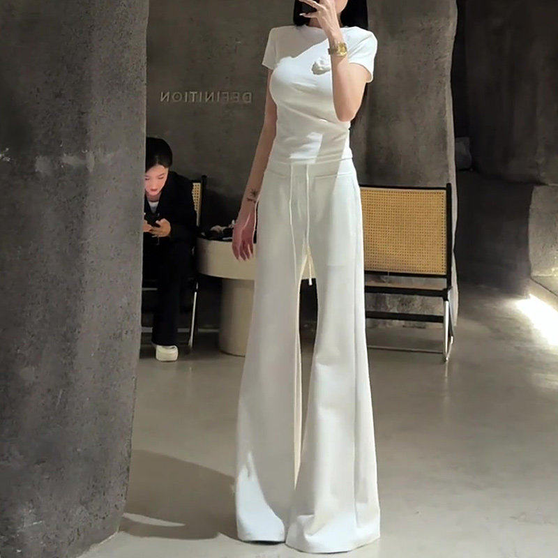 白色冰丝微喇叭运动裤女秋冬2026年新款高腰修身显瘦休闲阔腿裤子,女装/女士精品,休闲裤,淘宝优惠券,粉丝福利购,淘宝优惠卷