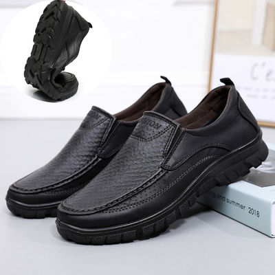 透气布鞋仿皮休闲特大码软底软面