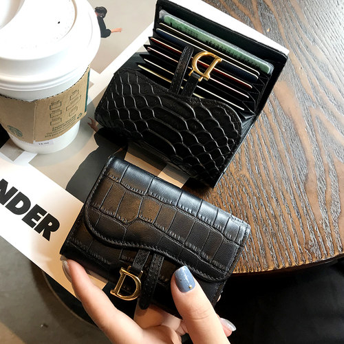 放卡包女精致高档真皮小巧2025