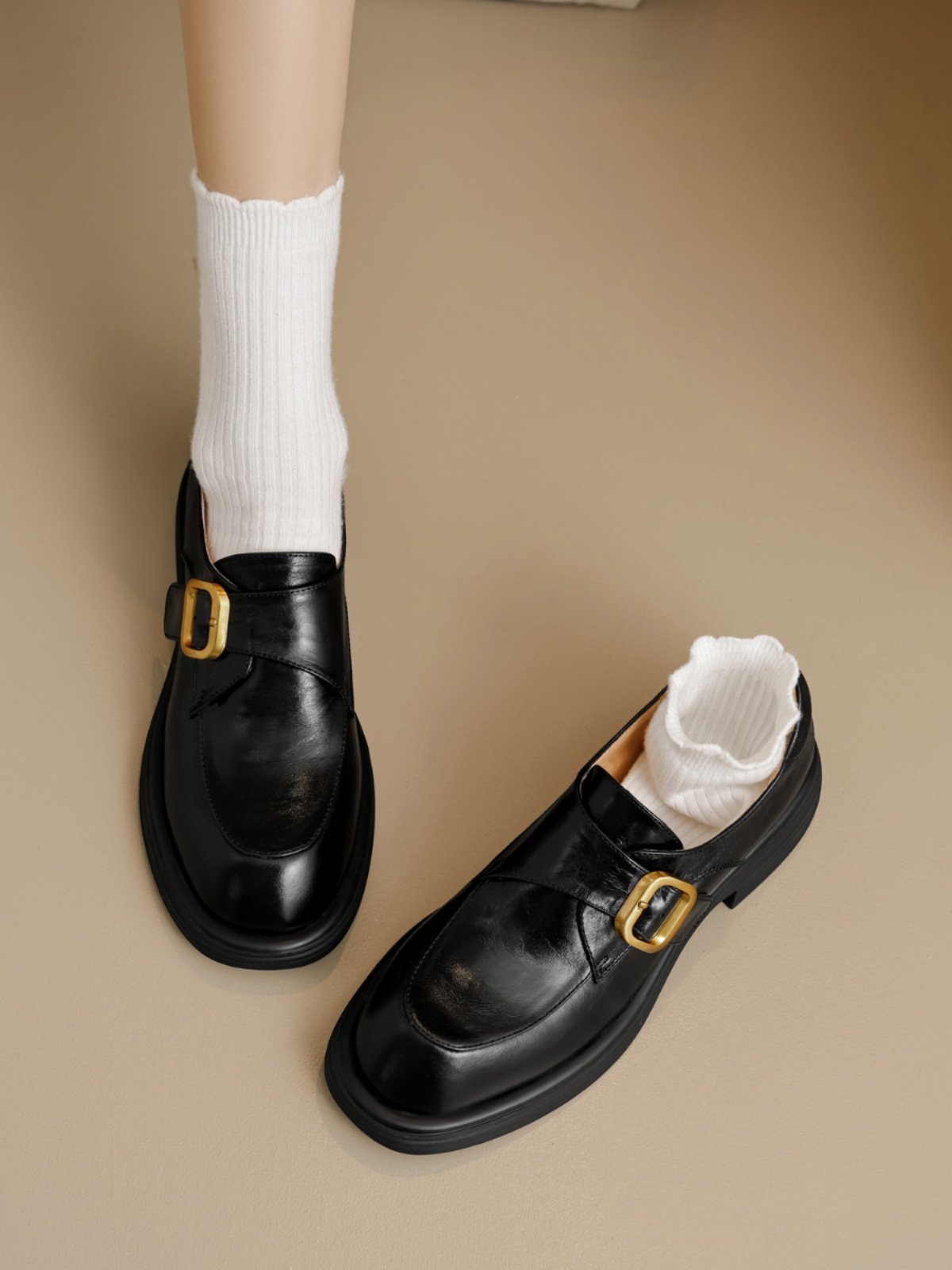 南城以北2024春新款粗跟英伦风金属扣乐福鞋女复古小皮鞋圆头单鞋,女鞋,深口单鞋,淘宝优惠券,粉丝福利购,淘宝优惠卷