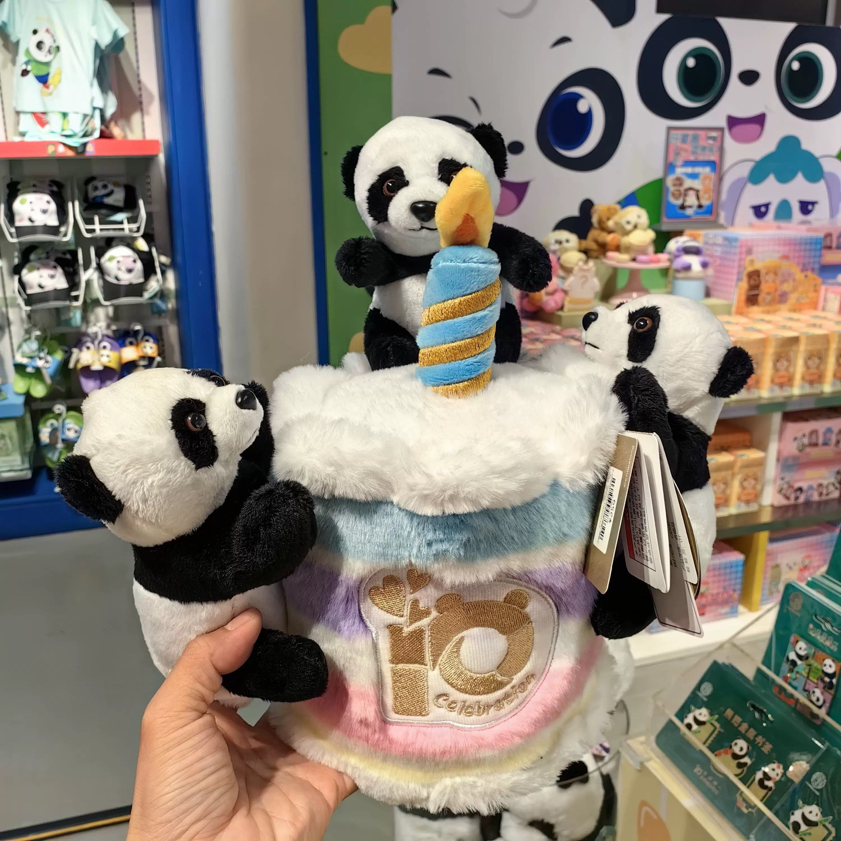 广州长隆动物园纪念品熊猫三胞胎生日蛋糕造型公仔玩偶礼物萌帅酷