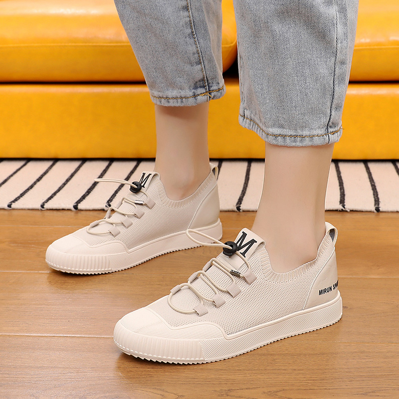小白鞋春款透气平底休闲鞋