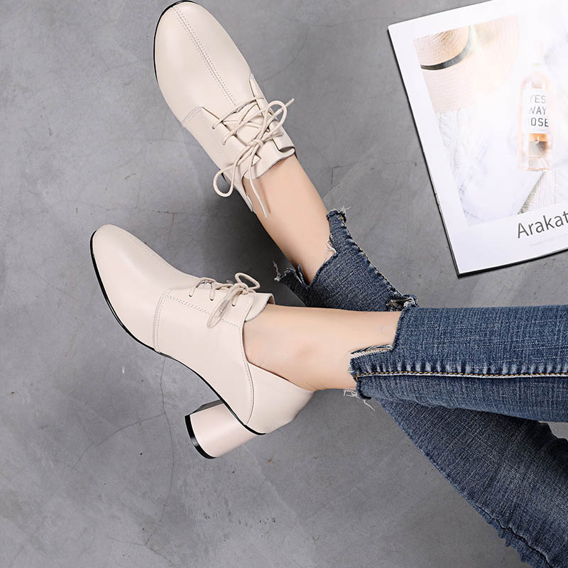 春季真皮英伦风中跟大码深口单鞋