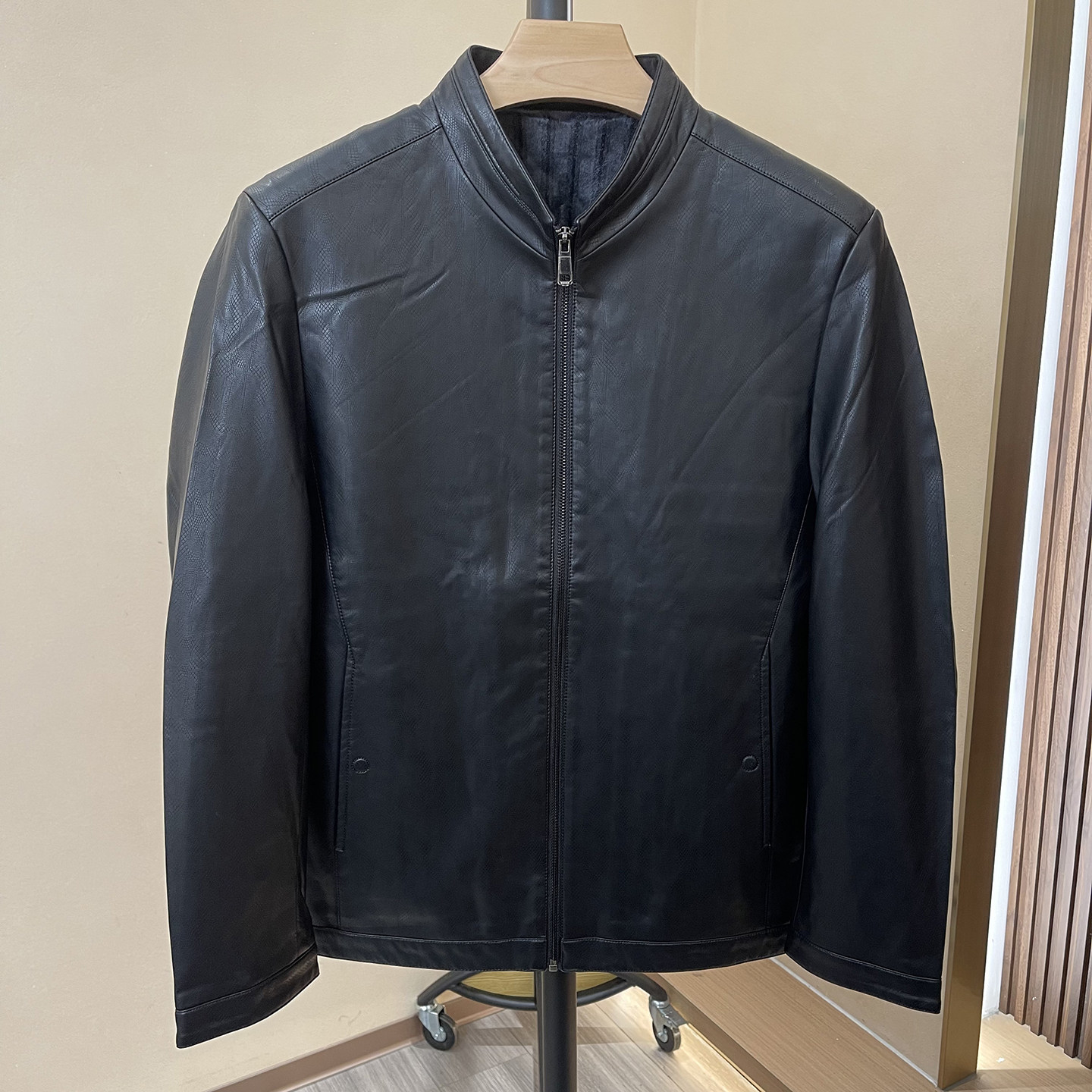 软面细腻加绒保暖PU皮衣秋冬季男士休闲黑色立领中青年皮夹克外套,男装,皮衣,淘宝优惠券,粉丝福利购,淘宝优惠卷