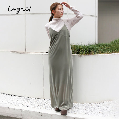 Ungrid修身中长款丝绒吊带连衣裙
