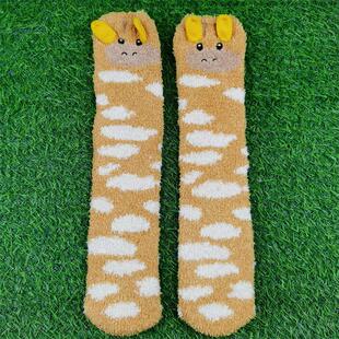 防滑地板袜子女高筒珊瑚绒加厚保暖冬季直筒袜居家室内卡通立体袜