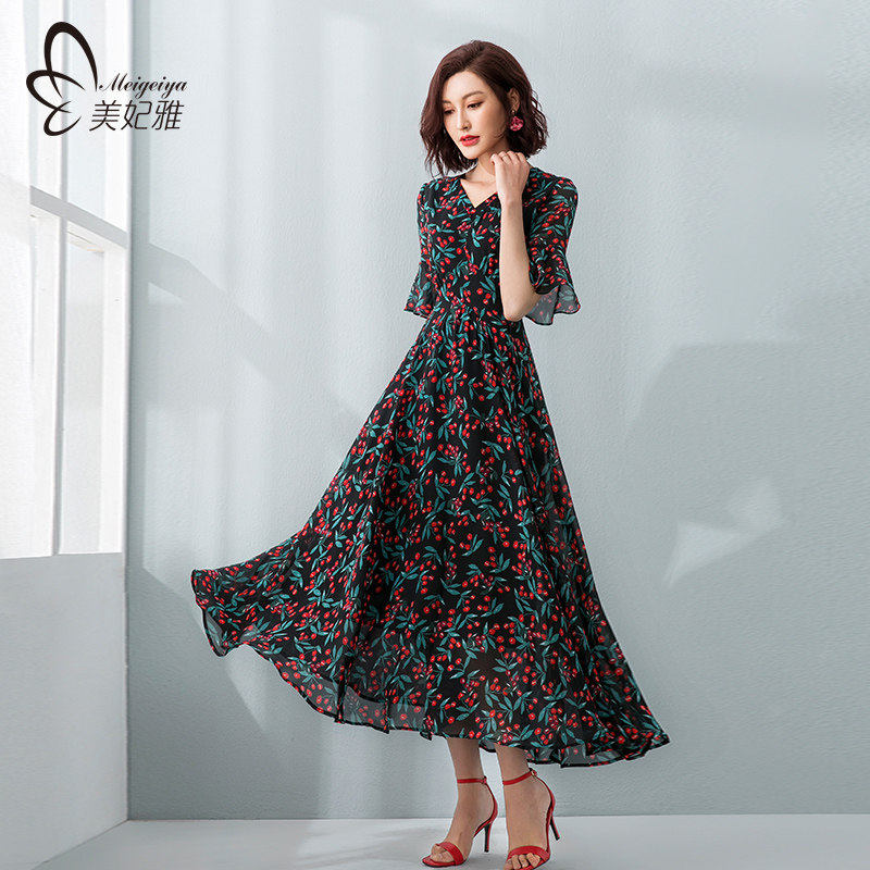 樱桃碎花雪纺连衣裙女夏2020新款气质女神范收腰长款过膝大摆长裙