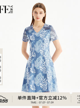 莱芙艾迪儿夏季新款时尚潮流个性印花短袖连衣裙女装V领修身裙子