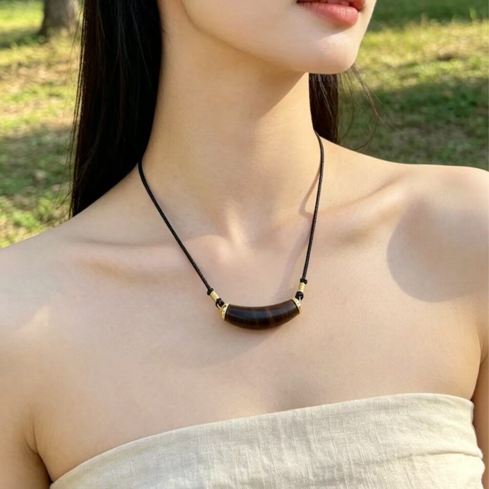 老山檀香虎皮纹黑肉级别精工弯管项链男女同款现代简约风手作饰品
