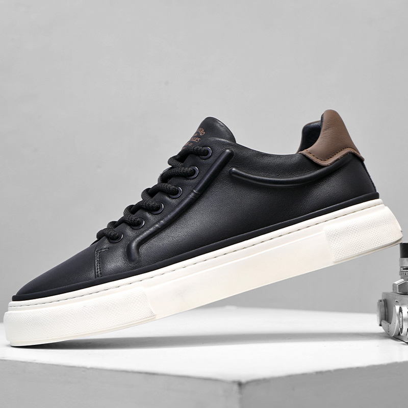 真皮休闲鞋男款简约透气鞋子男2026春季新款头层牛皮小黑鞋男板鞋