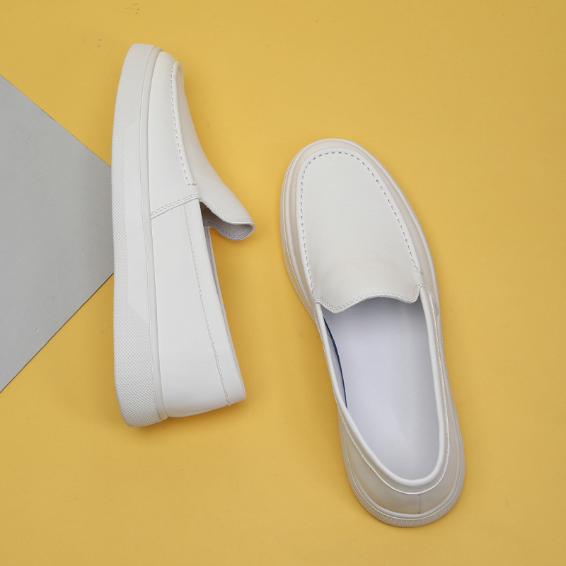头层牛皮男鞋2026夏季新款透气白色轻便一脚蹬板鞋百搭休闲乐福鞋