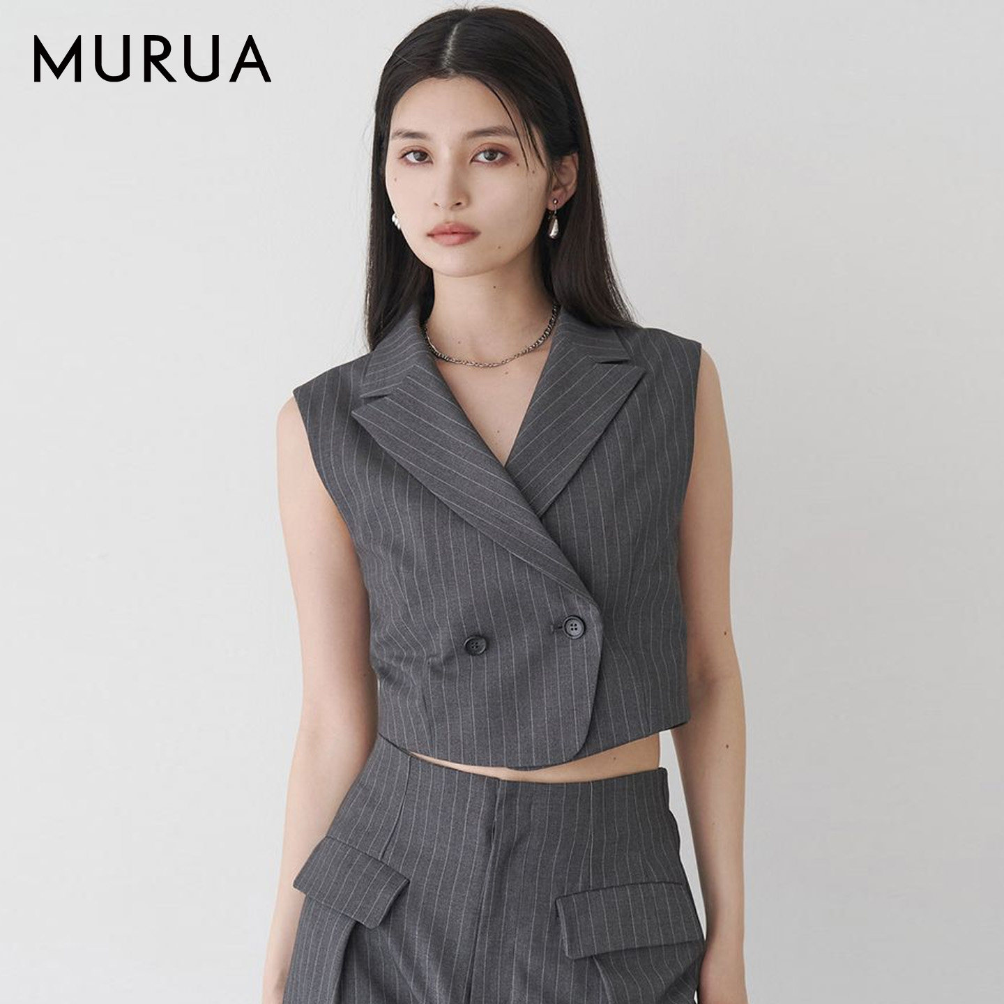 MURUA25夏季日系短款无袖条纹高腰通勤外搭西装马夹女0125401001