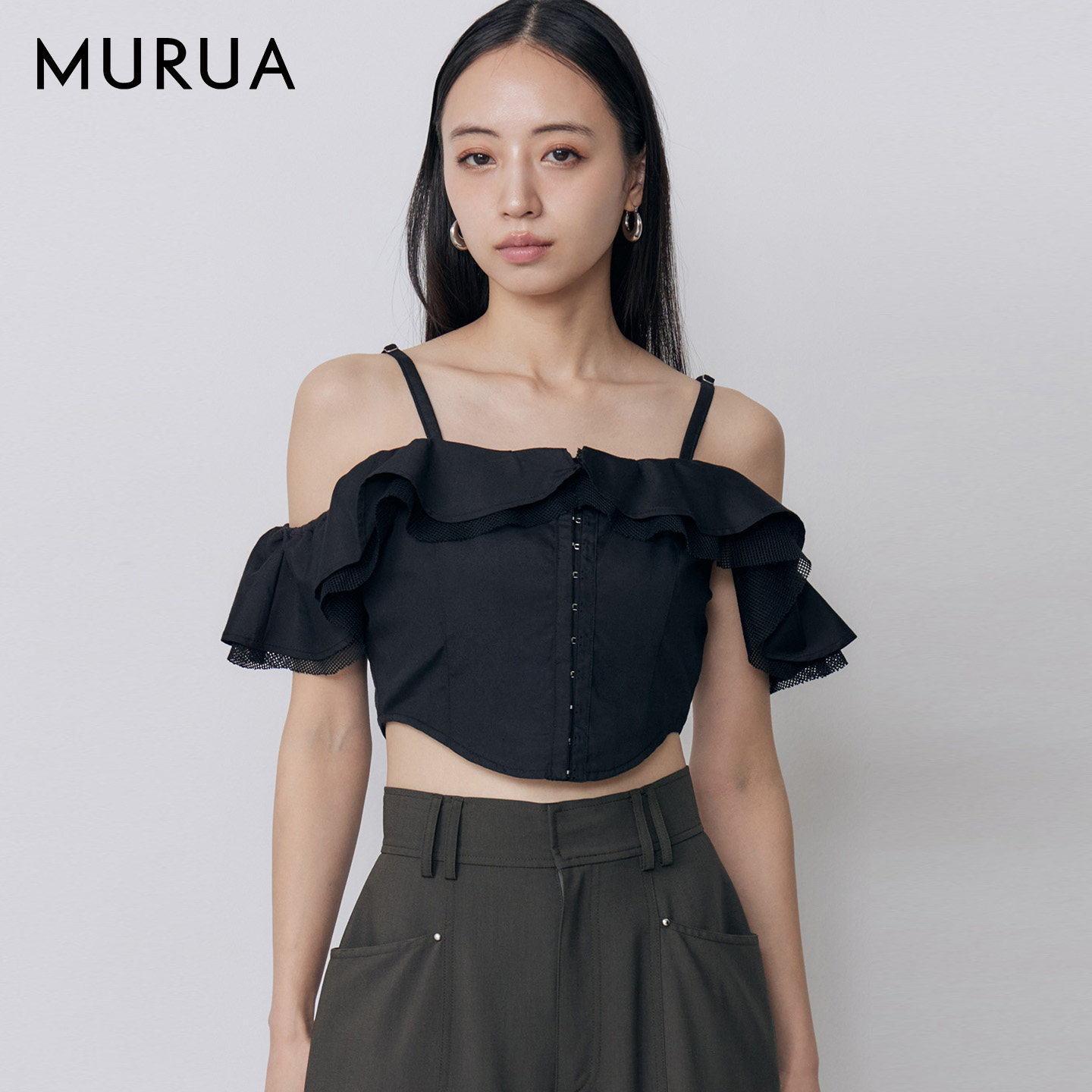 MURUA26夏季新品日系露肩设计搭扣荷叶边吊带衫上衣女0126304054