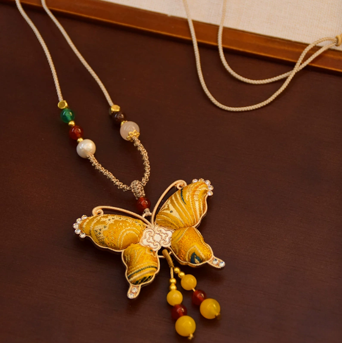 仿宋锦蝴蝶项链新中国风毛衣链旗袍挂件配饰秋冬挂绳脖子锁骨串珠
