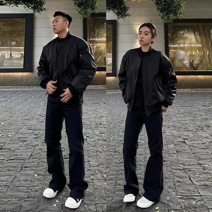 纯黑色弯刀牛仔裤男款秋冬加绒美式高街vibe裤子窄版修身微喇叭裤