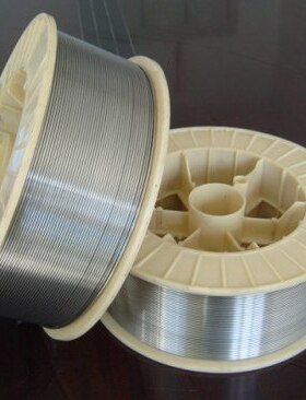 YD601 YD605YD608D611YD646YD618YD667YD688耐磨堆焊气保药芯焊丝