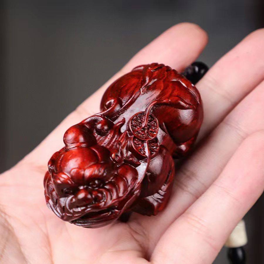 小叶紫檀手工木雕瑞兽招财貔貅手把件男随身把玩件摆件文玩木雕刻,家居饰品,创意礼品,淘宝优惠券,粉丝福利购,淘宝优惠卷