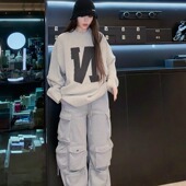 新款 BARRIFAIT 圆领字母厚毛衣