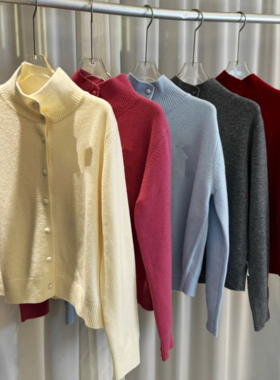 【BARRIFAIT】绵羊毛半高领开衫毛衣