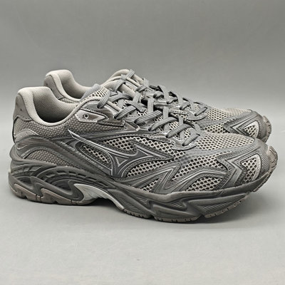 特价美津浓25年男女款休闲运动鞋