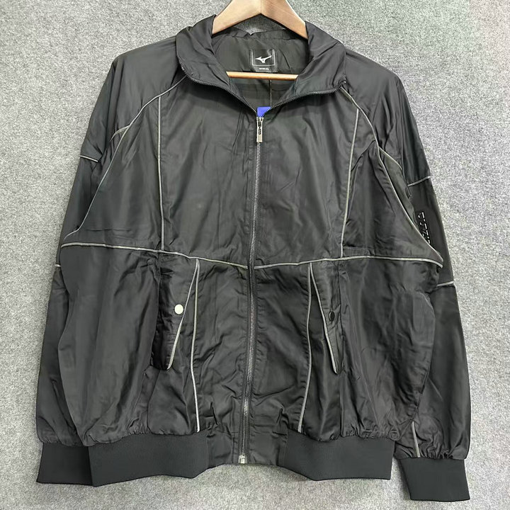 特价美津浓男子空山基反光外套