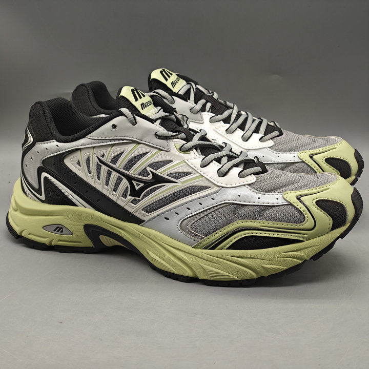 特价美津浓男女秋冬透气休闲鞋