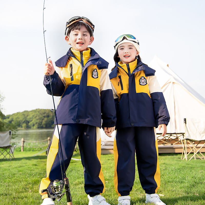 男女童时尚休闲运动服冲锋衣秋冬