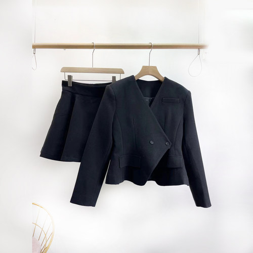 VANE收腰V领外套套装裙2025冬装新款百搭高腰短裙两件套2562-2559