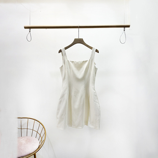 VANE韦恩复古赫本风吊带裙2025夏装新款气质时尚显瘦连衣裙25238