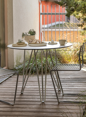 String Grythyttan High Tech系列桌子户外圆桌北欧简约现代客厅