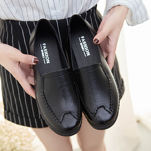 肯德基工作鞋女妈妈鞋中老年皮鞋舒适防滑软底休闲平底老人皮单鞋