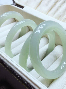 天然新疆和田玉手镯女款少女年轻款扁条青白玉镯冰种送妈妈情人节