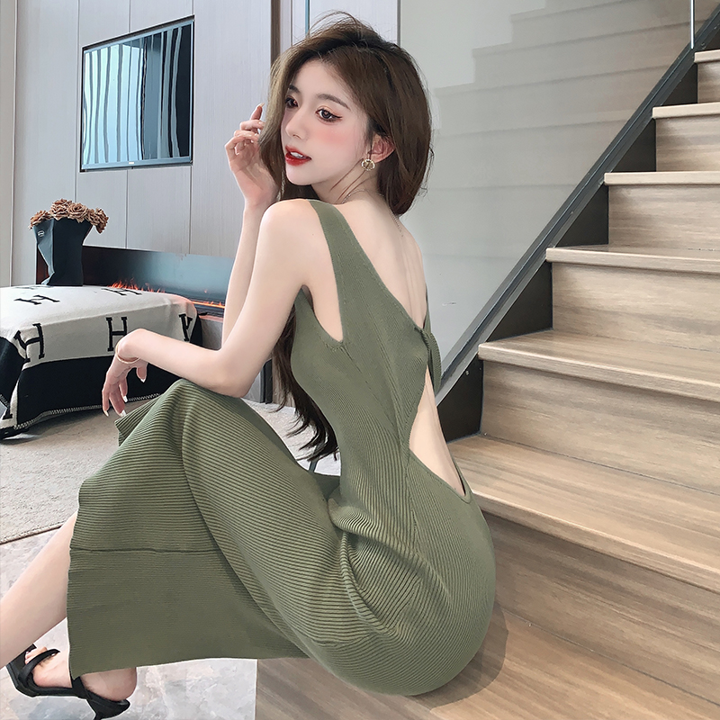 实拍简约露背针织连衣裙女夏设计感修身无袖性感包臀背心长裙
