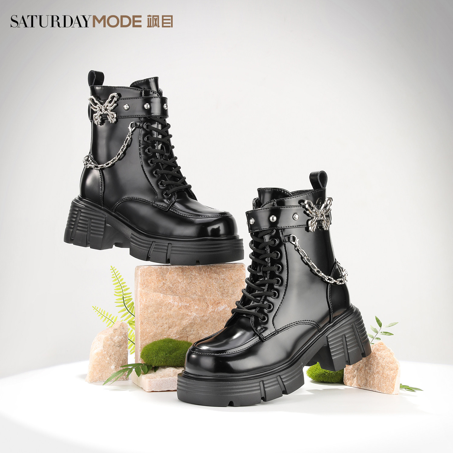 星期六甜酷加绒马丁靴女款冬季新款百搭黑色单靴厚底增高短靴