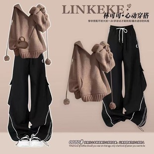 韩系穿搭休闲运动套装女秋冬季新款高级感针织毛衣工装裤两件套