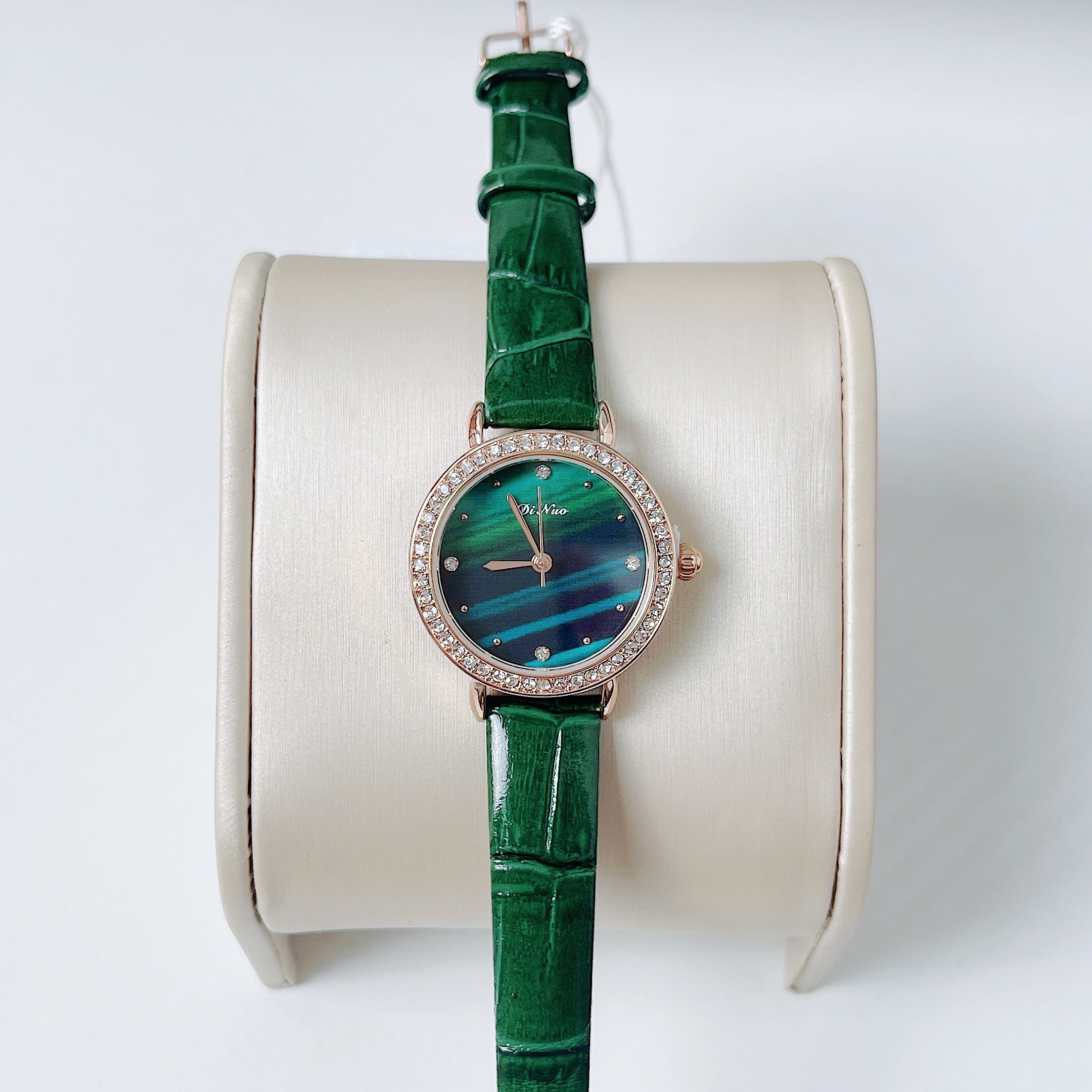 谛诺手表2021新款女表时尚潮流小绿表女生防水迪诺手表满钻真皮