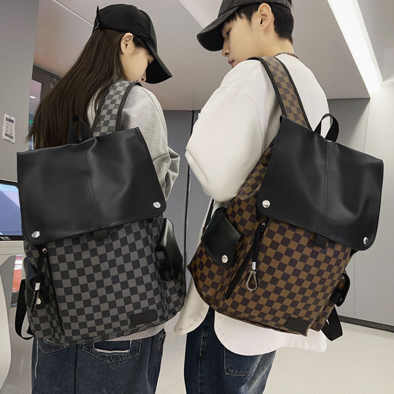 涤纶皮质皮质感双肩包