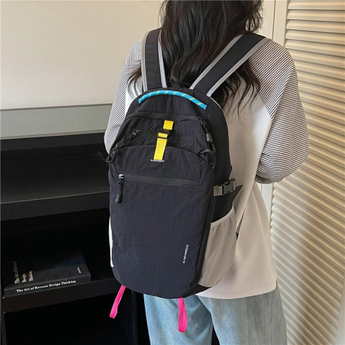 高颜值户外双肩包女撞色拼接背包学生书包大容量多隔层休闲旅行包