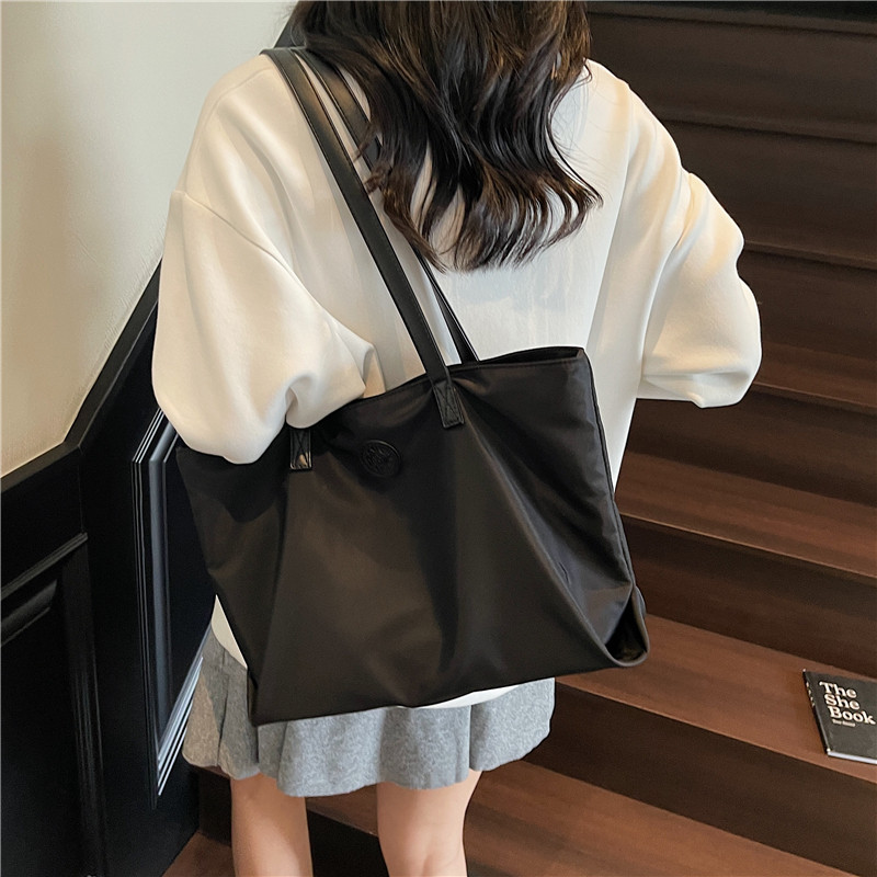 大容量托特包女2025新款通勤牛津布手提包休闲百搭简约高级单肩包,箱包皮具/热销女包/男包,托特包,淘宝优惠券,粉丝福利购,淘宝优惠卷