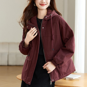 连帽派克服女冬季2024新款宽松洋气减龄中年妈妈加绒加厚保暖棉衣