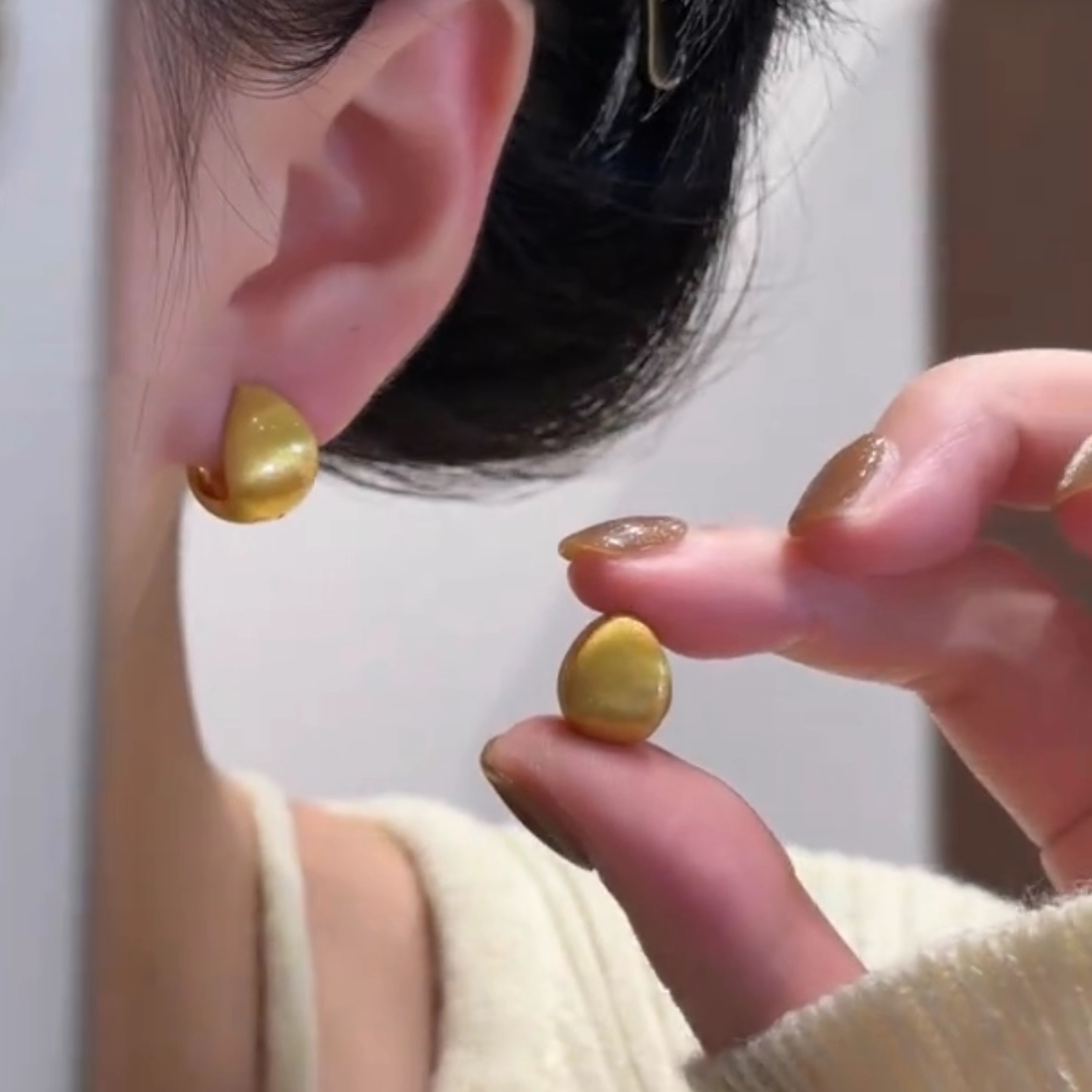 银针小众设计感金色拉丝水滴耳扣